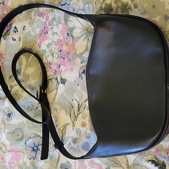Madewell Sling Crossbody Bag - Picture 4 of 7